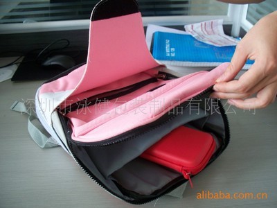 廠家供應任天堂Wii主機包及配件——深圳市威拓箱包手袋制品